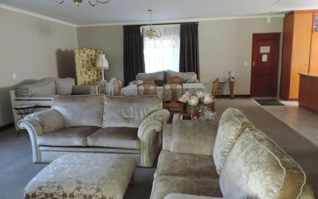 Milkwood Lodge - Hermanus