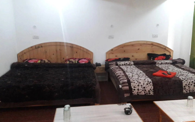 Hotel Poshimall