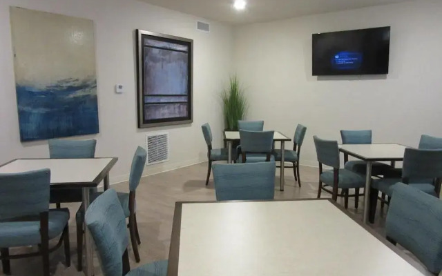 WaterWalk Extended Stay by Wyndham Wichita