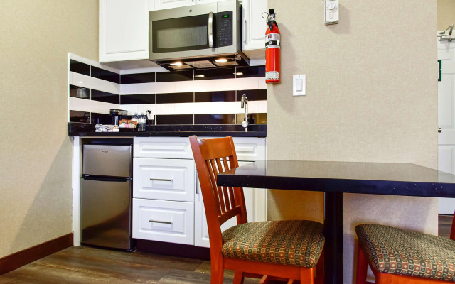 Best Western Plus Osoyoos Hotel & Suites