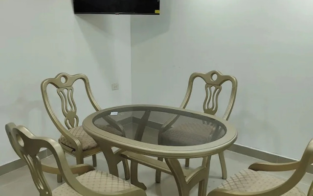 EM3-2G Apartamento de 4 hab Con AA WIFI