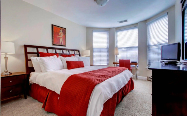 Global Luxury Suites at Back Bay