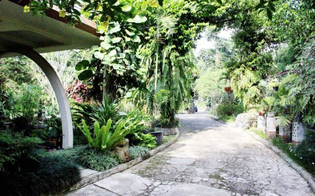 ZEN Rooms K. H. Moh Toha Ciawi