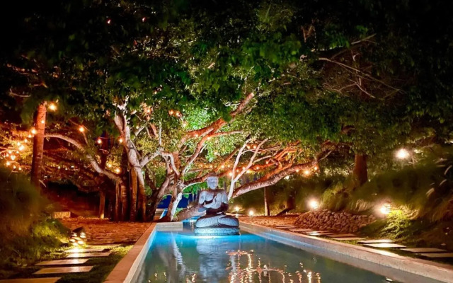 NV 4L Peninsula Beach Front and ocean view