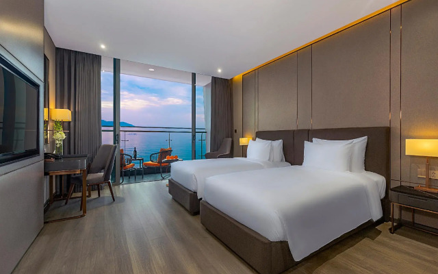 Le Sands Oceanfront Danang Hotel