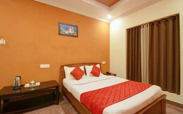 OYO 11727 Sivaraja Residency