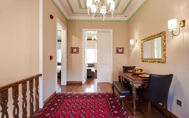 White Palace Old City Boutique Hotel