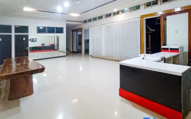 RedDoorz @ RRR Guesthouse Mataram