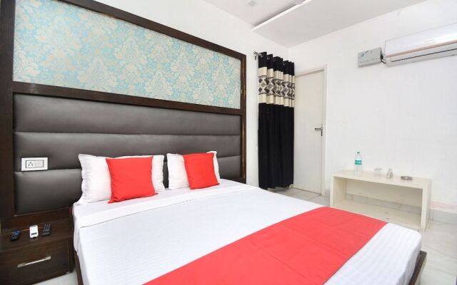 OYO 30999 Hotel Vaishno