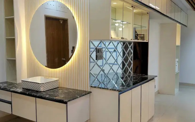 Luxurious 3-bhk Highly Secured & Close to Airport