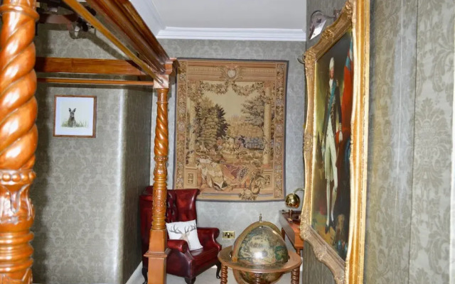 Traditional Boutique Apartment off Leith Walk