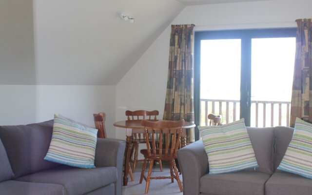 26 Caverhill Close