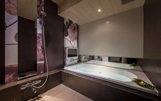 HOTEL ZEN - Adults Only