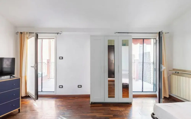 Studio Malcontenti con terrazzo