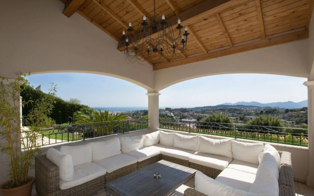 Villa Stephanie Guest House