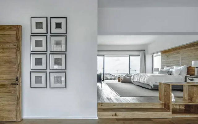 Sunyata Pure House