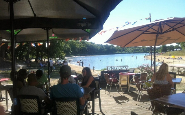 Etang Vallier Resort