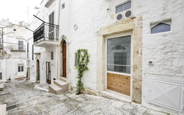 Sotto Il Cielo Di Ostuni - Cigno