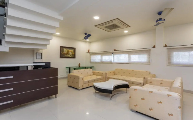Silver Stay By OYO Rooms