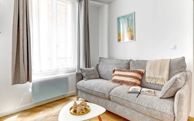 Bright 1BR Near Seine & Eiffel Tower