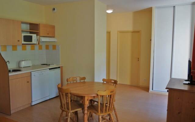 Logement n106 4pers face aux Thermes