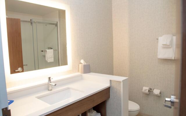 Holiday Inn Express And Suites Marion by IHG