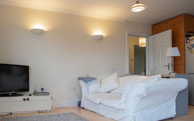 Bright And Spacious 2 Bed Flat In Peckham