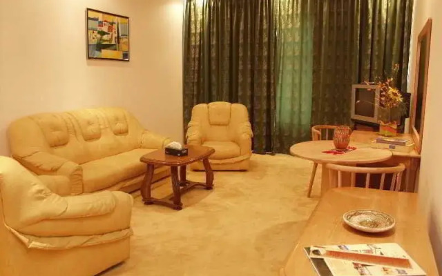 Queen Vera Hotel