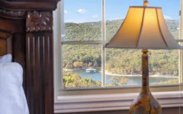 Luxury Penthouse - Amazing Views! Near Sdc!