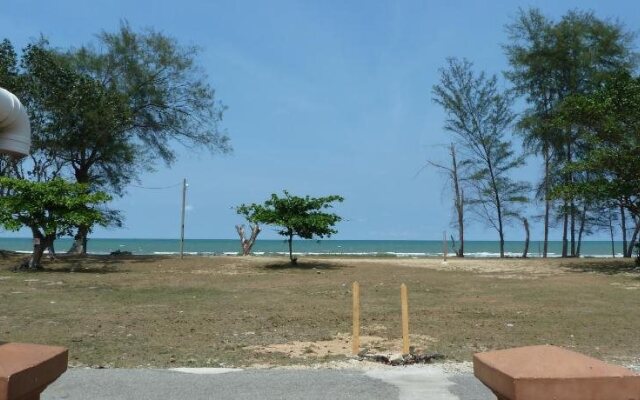 Cempaka Beach Resort