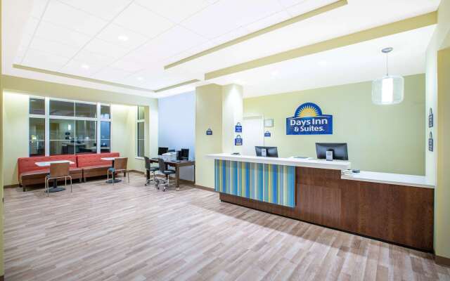 Days Inn & Suites by Wyndham Kearney