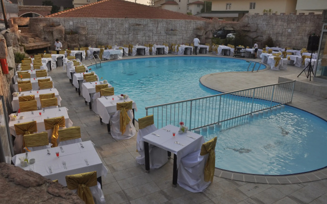 Lavitas Hotel