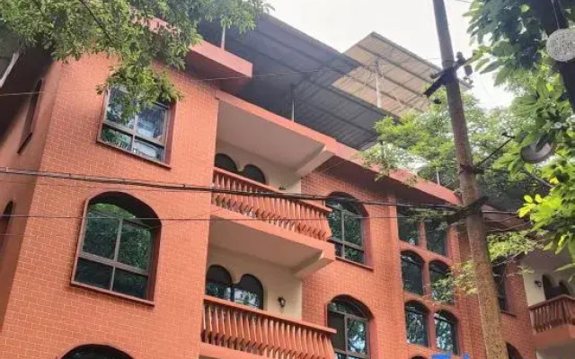 Chongqing Nanbin Road Yangtze River Cableway Opening Port Courtyard High-end Mansion