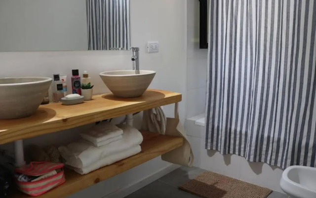 Cabaña en COMPLEJO DEL ARROYO - Bariloche KM 11