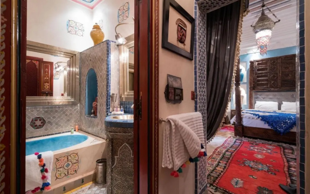 Riad Hikaya