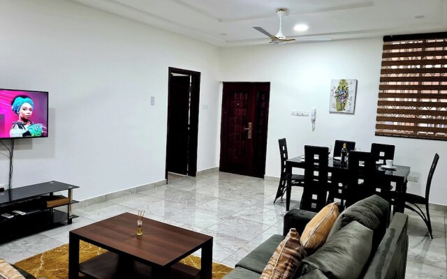 Gorgeous Quiet & Comfy Close to Highway