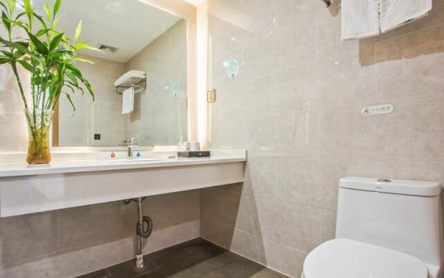 GreenTree Inn Tongxiang Chongfuzhen World Fur Center Branch