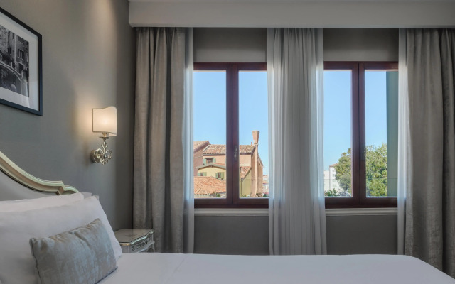 Hotel Olimpia Venice, BW signature collection