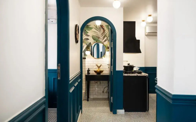 The Neat Nostalgic 2bdr Apt. @ Cairo's Downtown