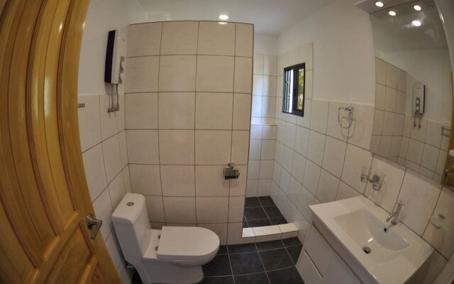 Parrot Resort Moalboal
