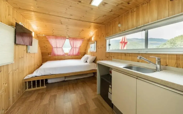 Pocheon Bear Hill Pension