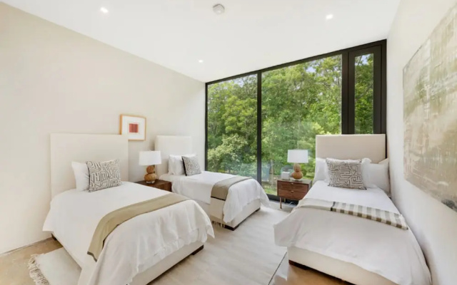 Glass Villa East Hampton