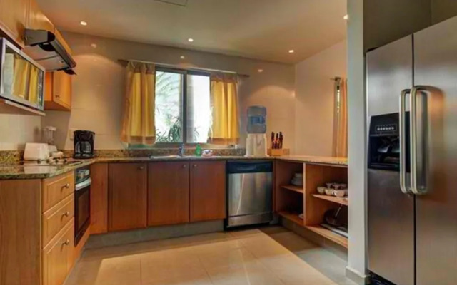 Palmar del Sol Condominium by ChezPlaya