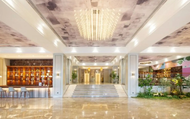 Mercure Harbin Hexing Road