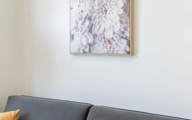 LIV Athinum 1 - Luxury Apartment 1A