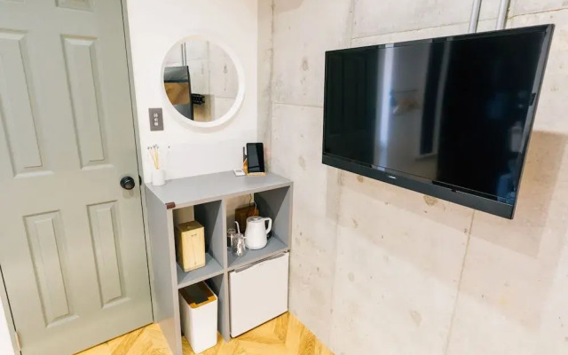 Mizuka Nakasu 4 Unmanned Hotel