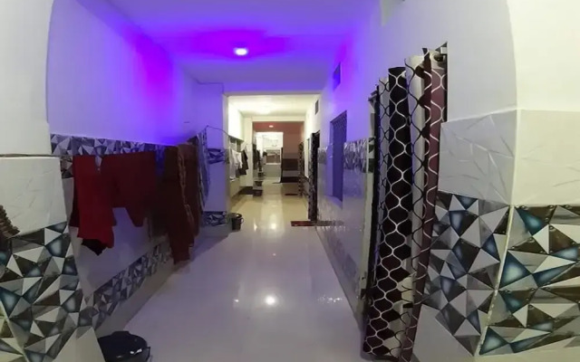 DhamStay Hotel Pranab Sadan Near Beach