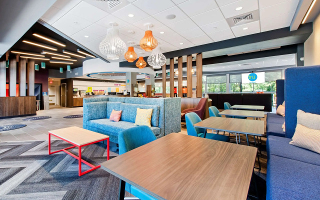 Tru by Hilton Chapel Hill