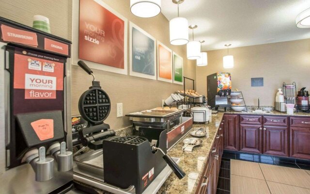 Quality Inn & Suites Boonville - Columbia