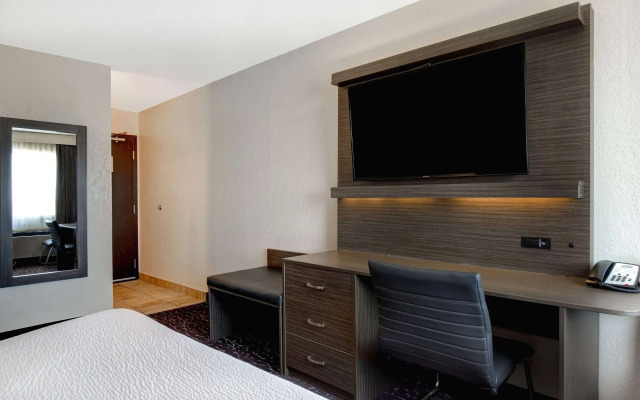 Days Inn & Conference Centre by Wyndham Prince Albert